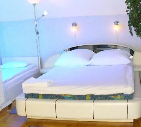 Park 3* Myslenice